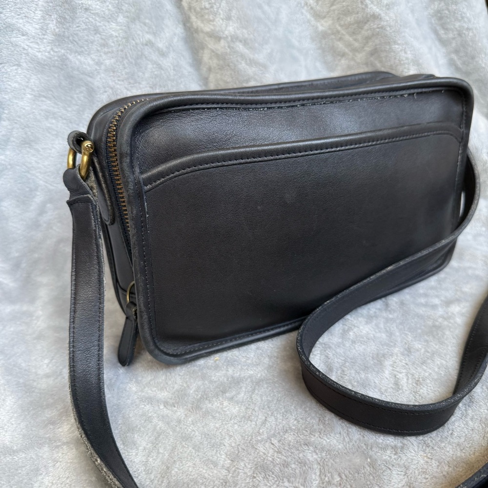 Coach Swingpack Crossbody Style 9974 in Signature Leather Black - Picture 2 of 13
